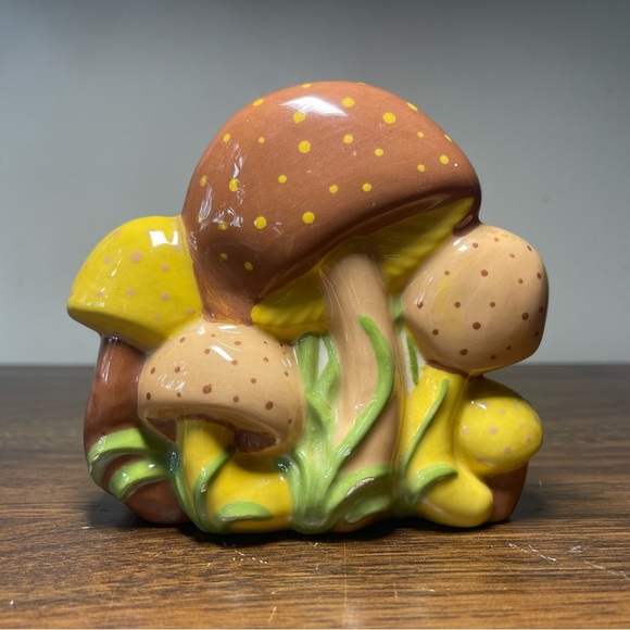 Vintage Other - Vintage 1973 Mushroom Napkin Holder Brown Yellow Ceramic Hand Painted
